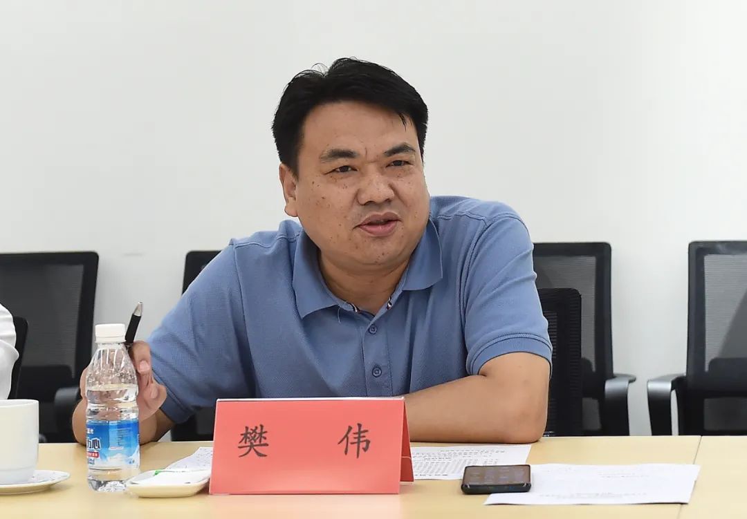 今天西南政法大学党委书记樊伟一行考察天府中央法务区