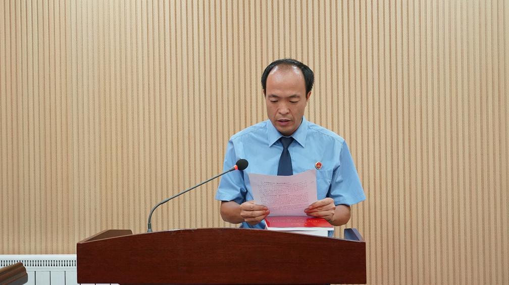 任命刘鹏杰为乌海市海南区人民检察院检察员,检委会委员,副检察长.