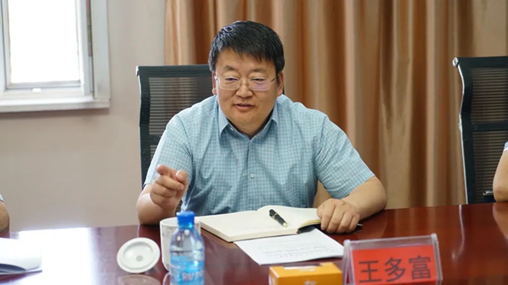 王多富督导检查阿左旗公安教育整顿工作