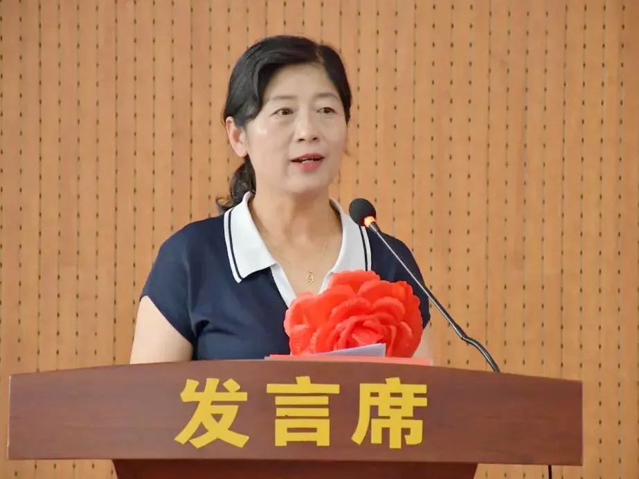 来源|临洮教育原标题:《临洮县教育系统召开"两优一先"表彰大会》阅读