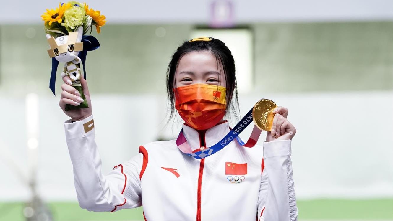 一个21岁的奥运冠军，被骂“滚出中国”？