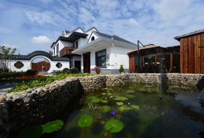 乐游崇明十佳花香民宿带你感受浪漫时光