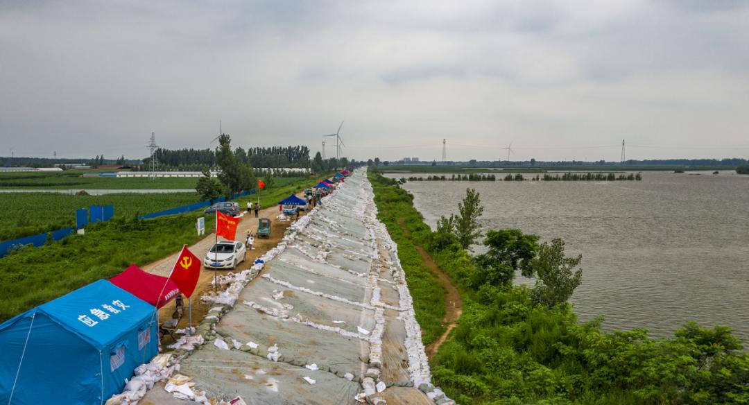 卫河有我南乐县筑牢红色防汛堤坝