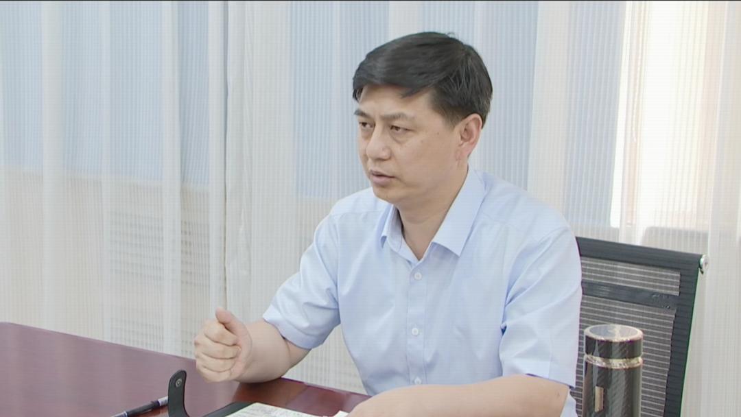 县长李国德主持召开疫情防控专题工作调度会