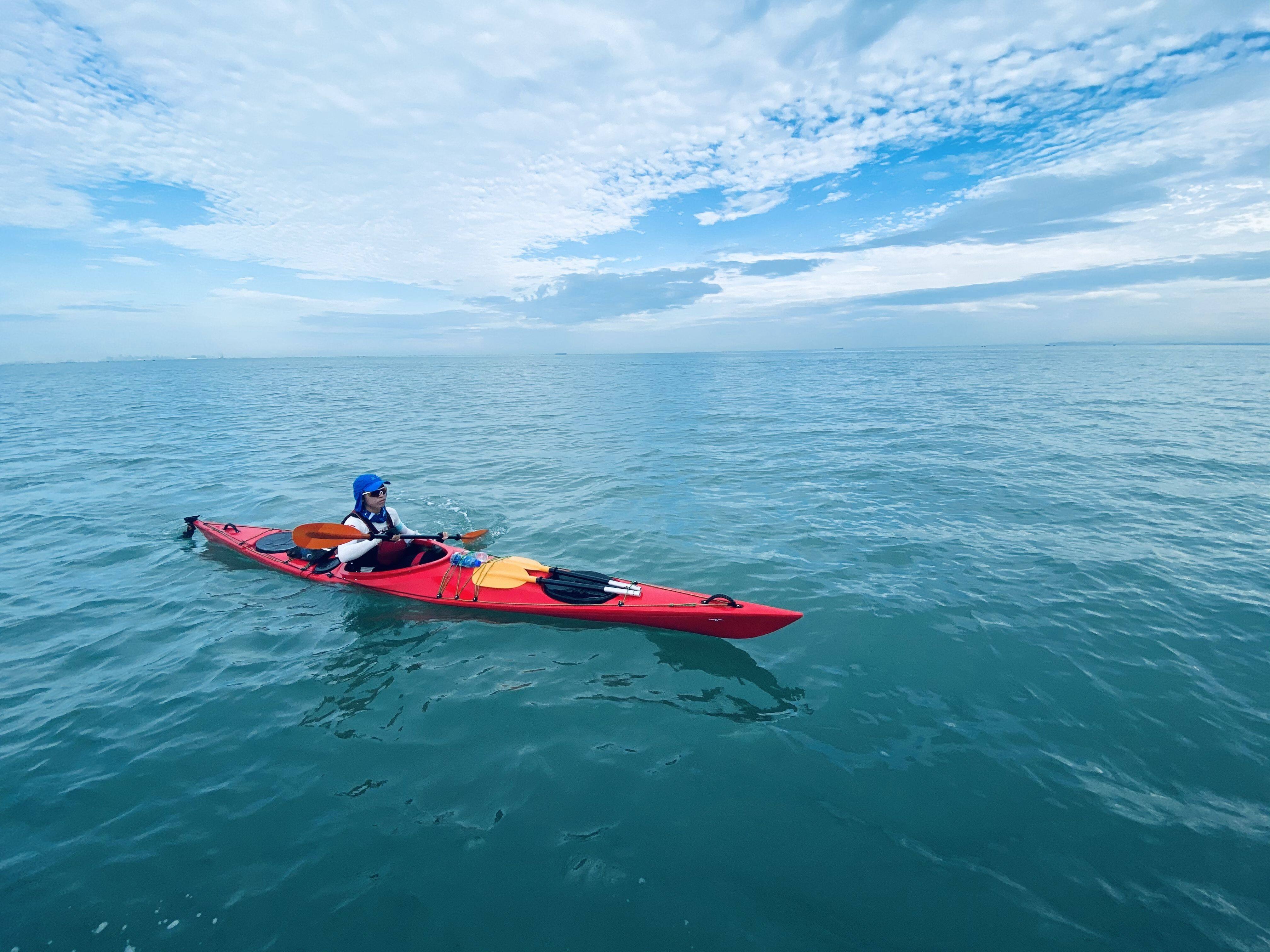 15岁北京少年单人皮艇成功横渡琼州海峡