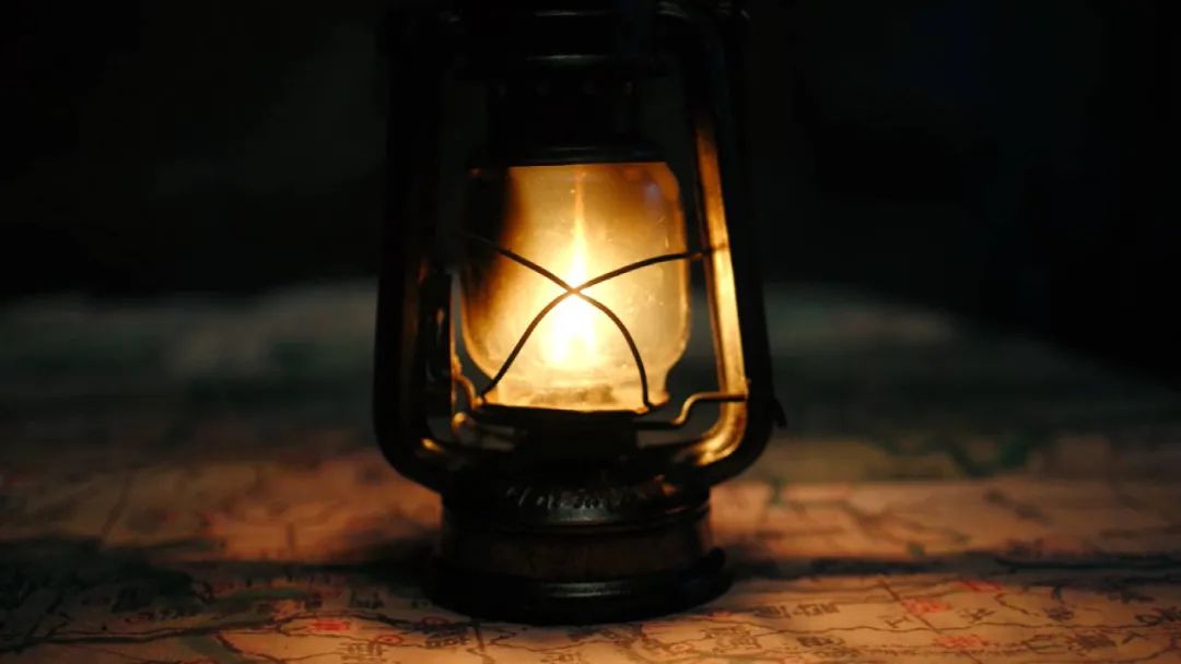 的复兴时代照亮了17个火热的青春脸庞照亮了那个黑暗的世界马灯(郑益