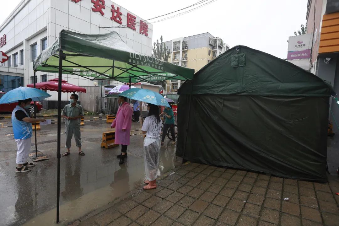 重庆报告一对情侣确诊!常德一条游船8人感染!