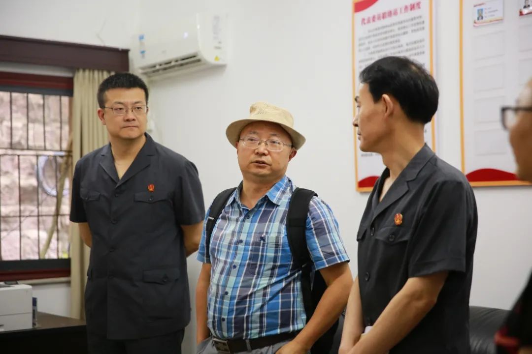 代表入站履职见证法院工作重庆铁路运输法院开展代表委