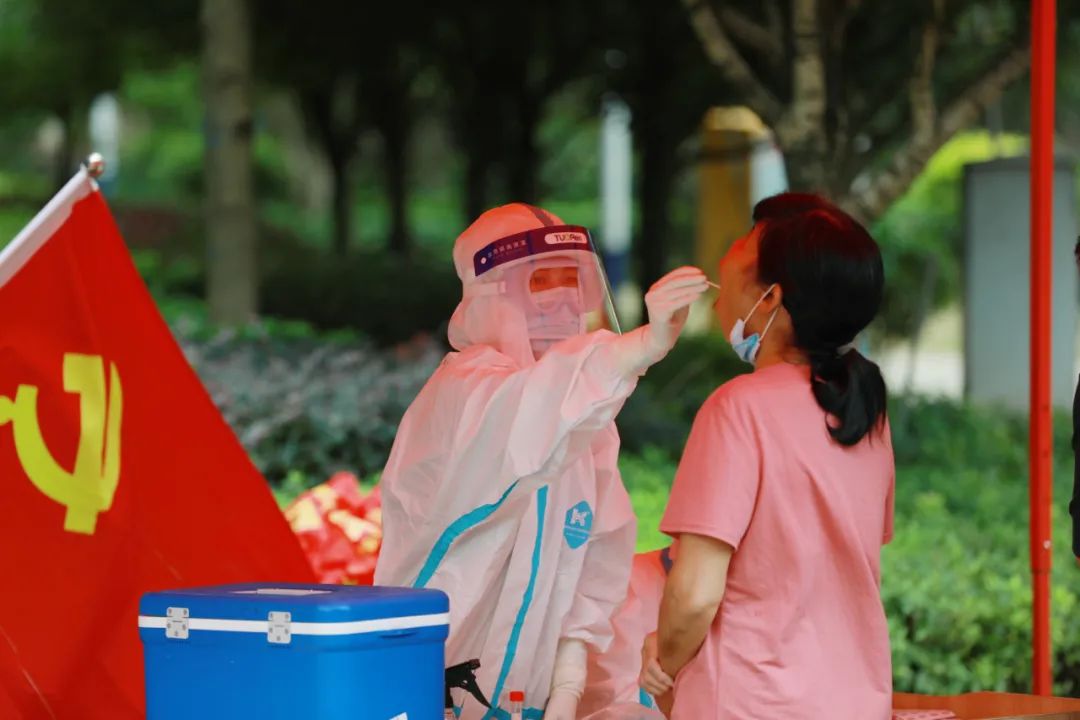 加油张家界宁乡全民核酸检测照片流出每张都让人泪目这双手看着太心疼