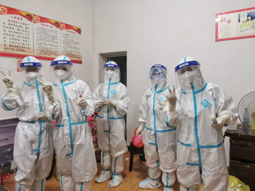 加油张家界宁乡全民核酸检测照片流出每张都让人泪目这双手看着太心疼