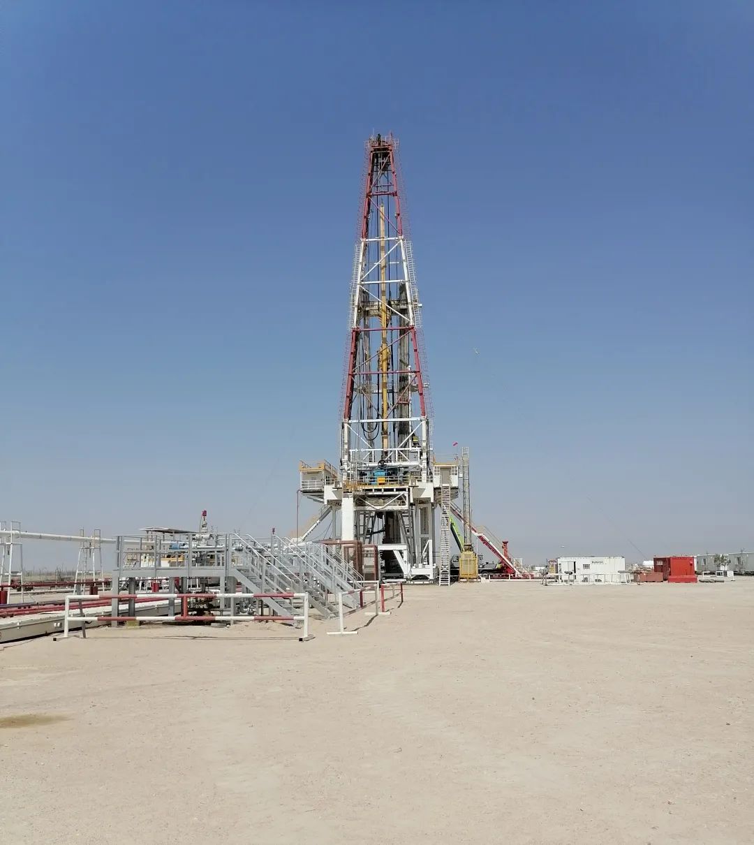 央视报道的中原工程王牌队sp285钻井队闪耀科威特