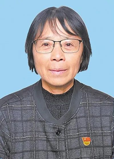 张桂梅人物肖像图片