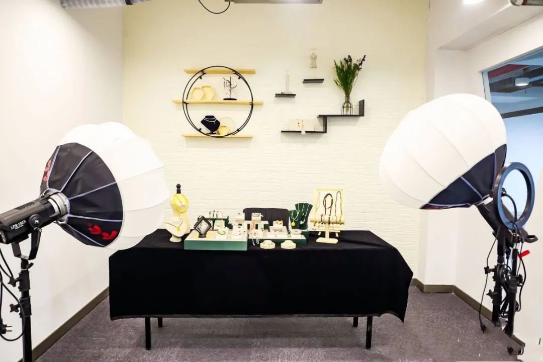 走遍新城揭秘中科电商谷直播基地开启带货模式