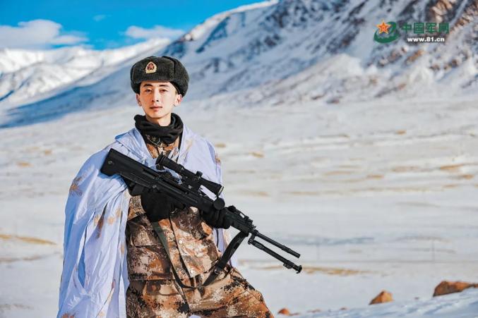 最美新时代革命军人24岁的他把青春和生命献给了这片鲜花盛开的地方