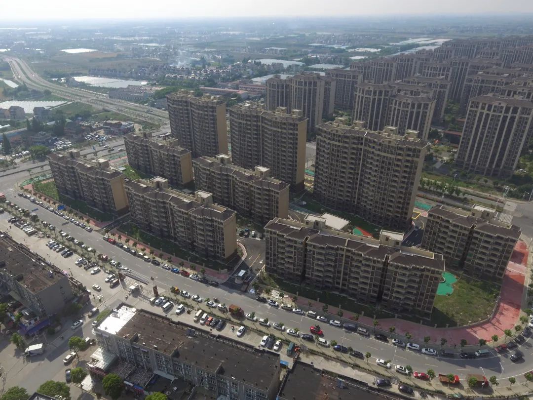 亭林21-03项目位于上海市金山区亭林镇,北至红梓路,西至车亭公路,东南