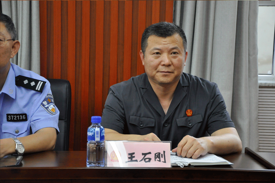 致敬最可爱的人!海阳法院召开退役军人座谈会