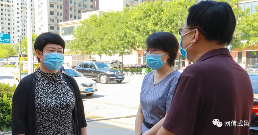 县政府副县长陈海霞以及县卫健局主要负责同志一同参加.