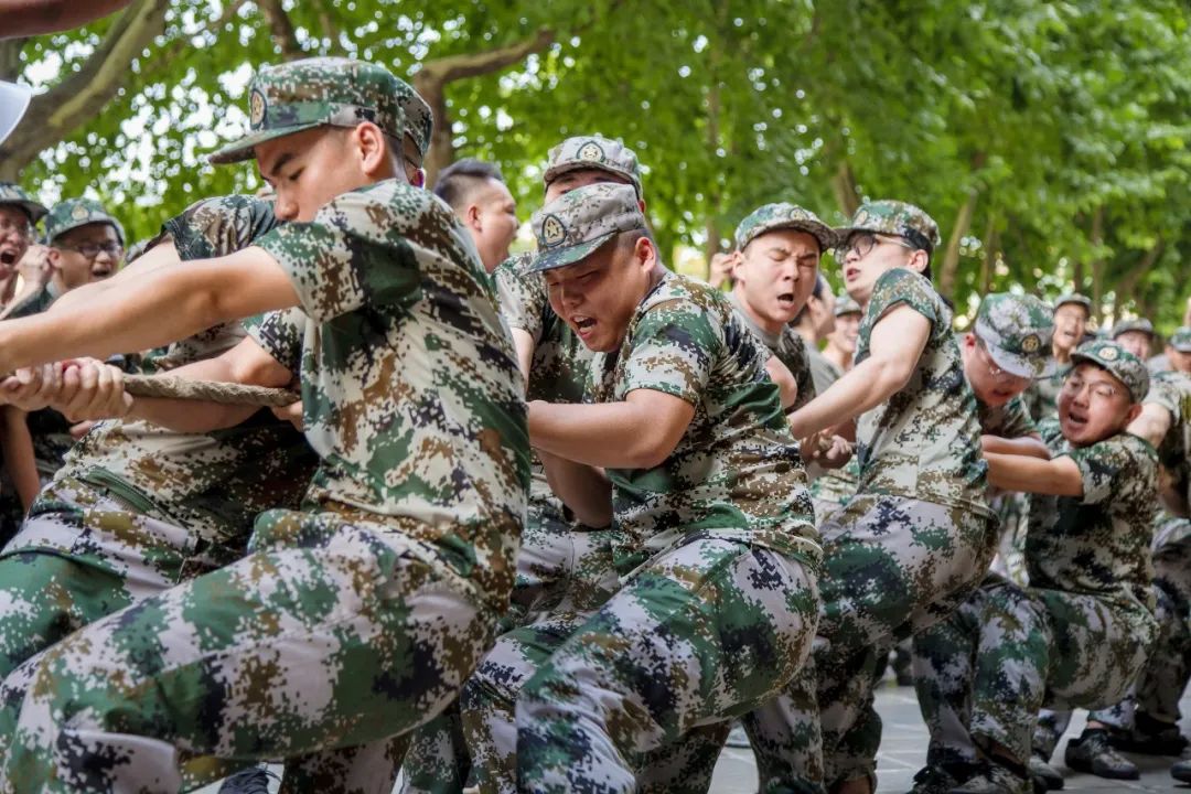 八一建军节中建八局2021年新砼人训练营见证新铁军的成长之路