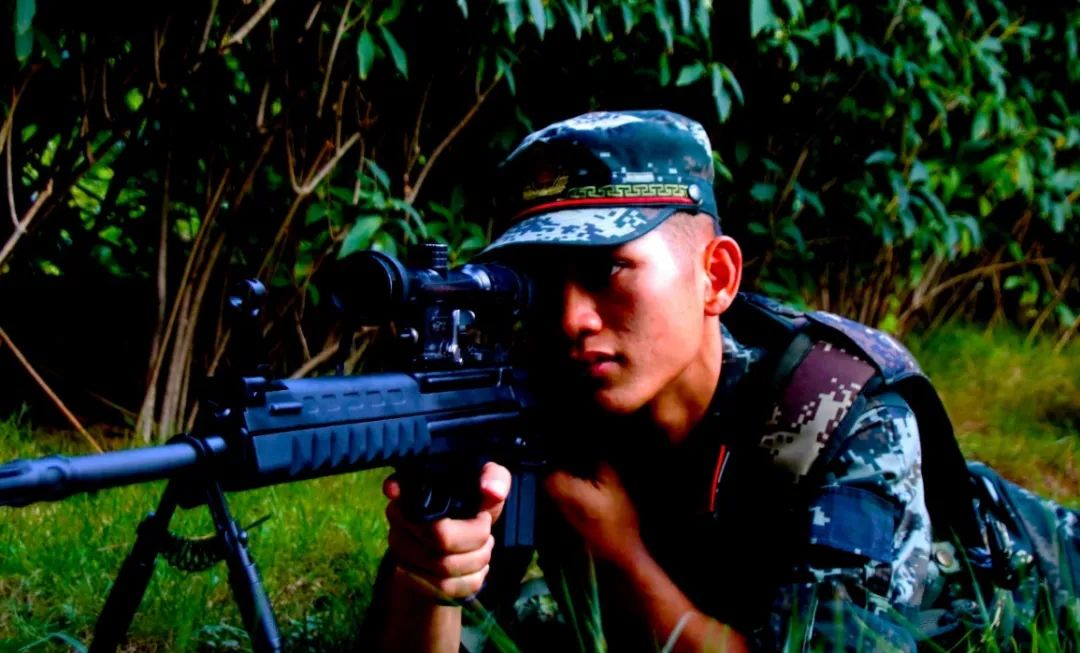 陈辉"褪去戎装,本色不改"附属医院(临床医学院 口腔医学院)临床医学