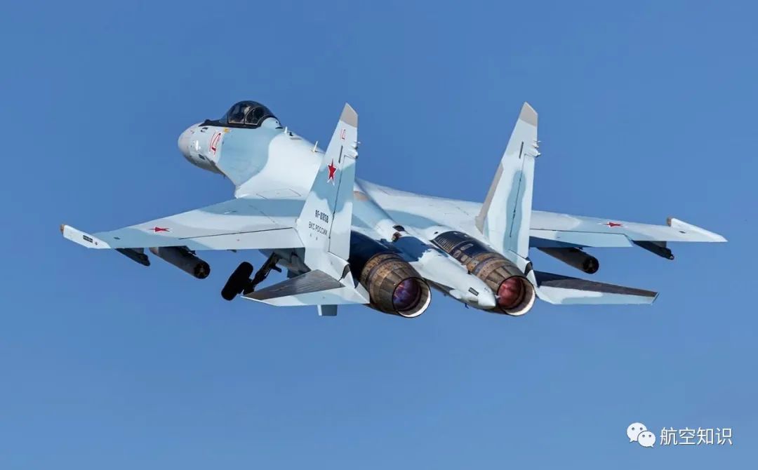 3俄研发新末日飞机俄罗斯军工领域的消息人士表示,俄已经在伊尔-96