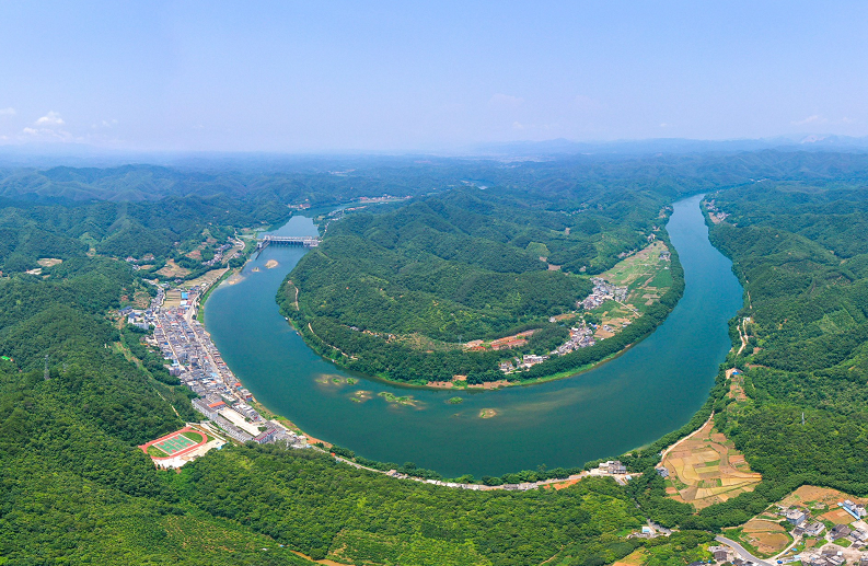 骑行和摄影爱好者纷纷点赞封开究竟凭什么