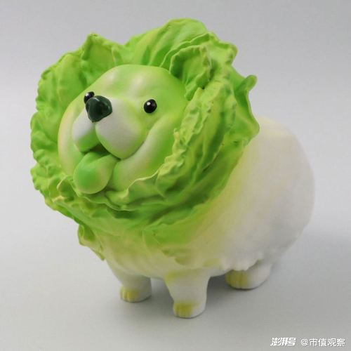 来自日本的蔬菜精灵手办忽然爆火,其中就有一款名为"菜狗"的毛绒玩具