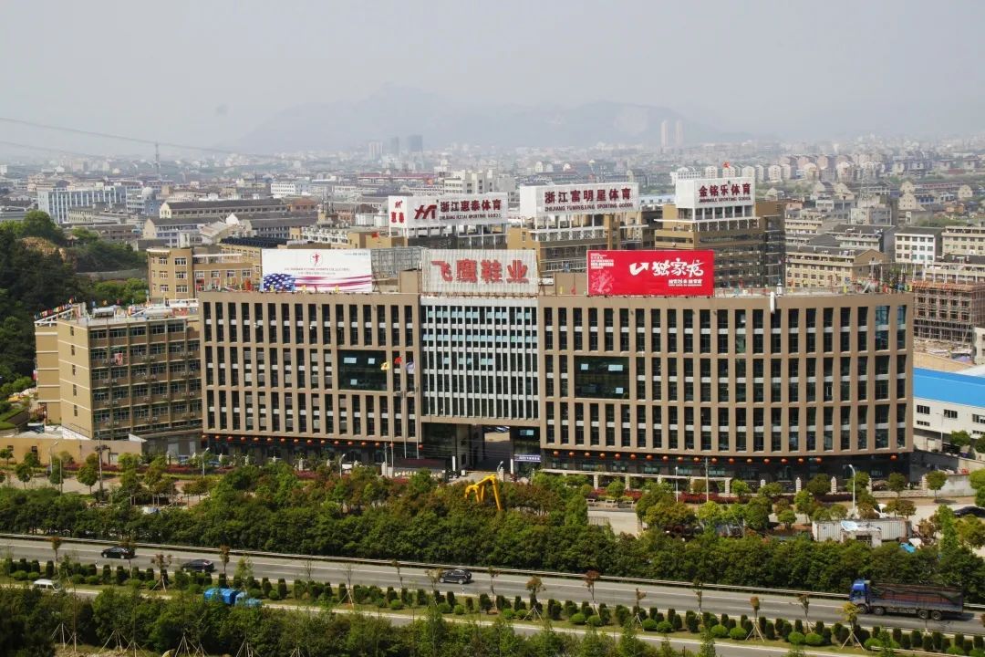 助力共同富裕台州温岭城北街道创新乡贤企业抱团发展模式激活共同富裕