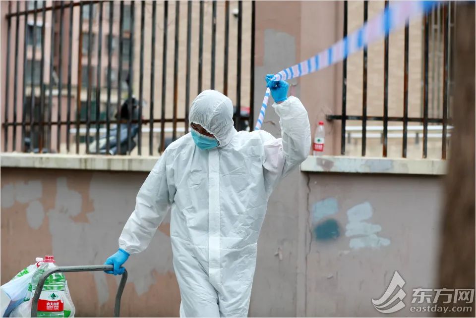 直击心圆西苑小区封闭管理现场