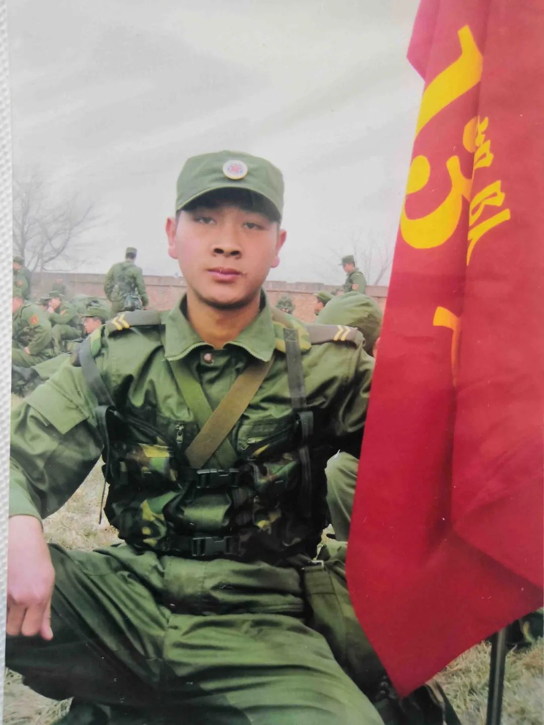 2007年至2009年在陆军66284部队服役2年,2008年参加奥运安保任务,2009