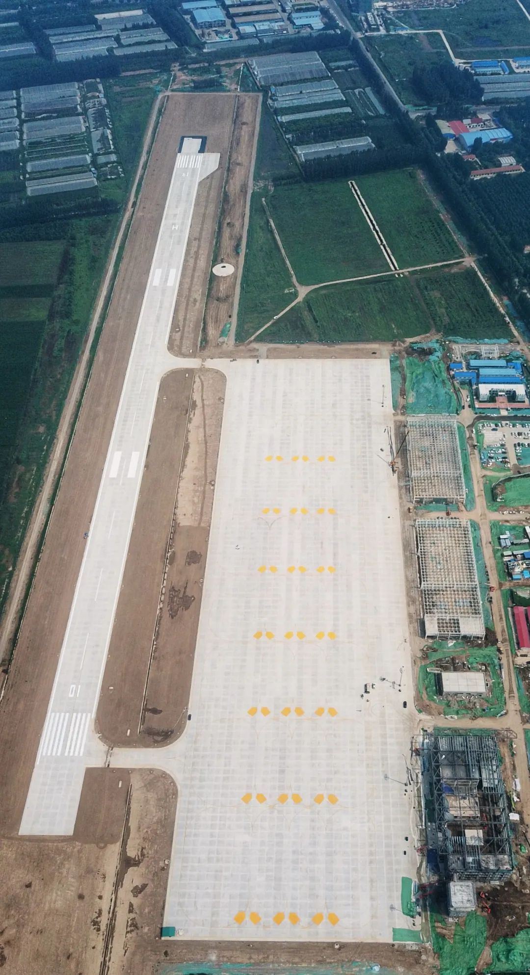 济南机场跑道图片
