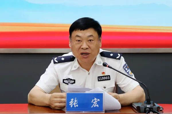 市公安局举办全警实战大练兵专题讲座