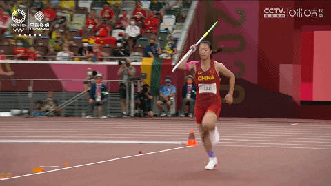 34米的成绩获得冠军,实现中国女子标枪奥运金牌零的突破!