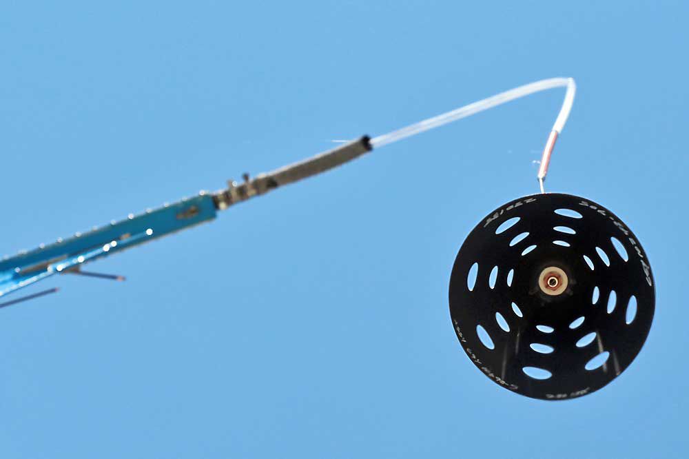 软管(hose)主要作用是将静压管上静压孔感受到的静压引入到安装在飞机