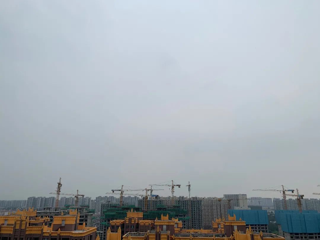 北京7区出现冰雹# #北京发布冰雹黄色预警# 】北京市气象台2022年6月12日21时05分发布冰雹黄色预警信号：预计，当前至13日00时 ...
