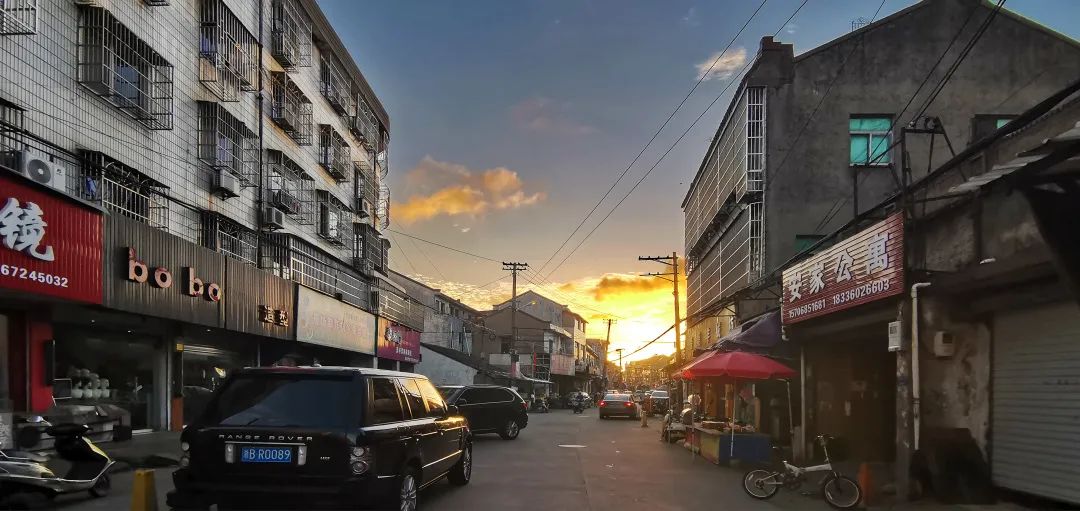 迎着夕阳寻觅这段坎墩老街67