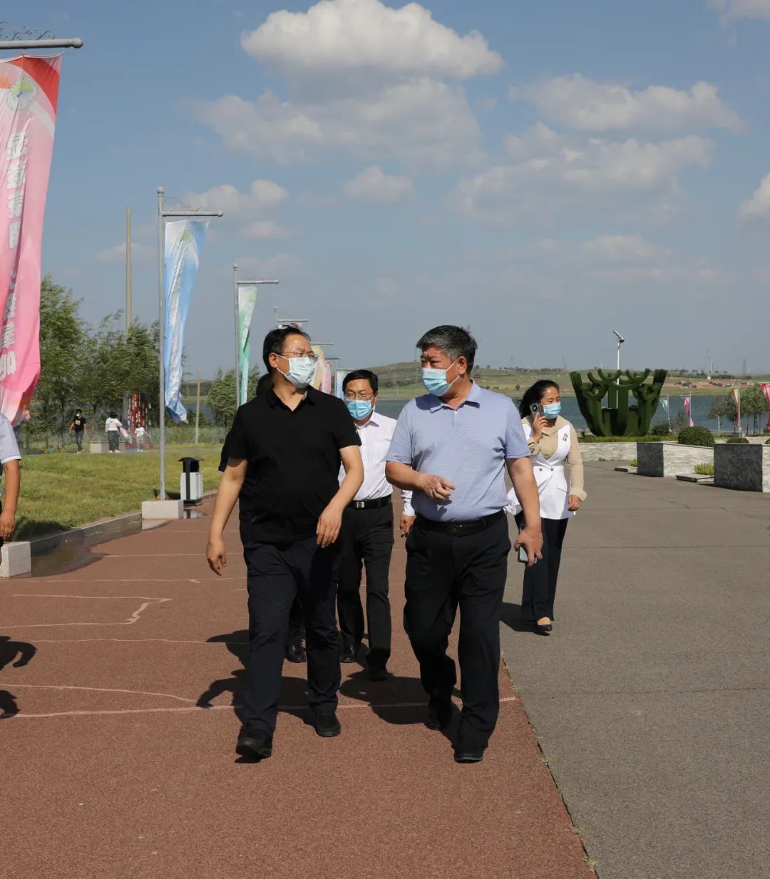 8月9日,市人大常委会副主任候选人张照平,市人大常委会三级调研员夏