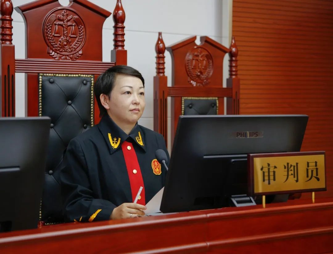 吴晓琼做法治理想的追光者用忠心真心匠心守护法律人的初心