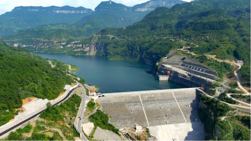 为30万亩农田解渴重庆首座高海拔大型水利工程投产发电
