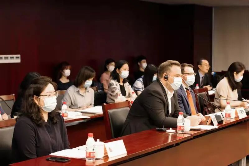 市商务委诸旖副主任出席上海企业对德投资发展圆桌对话会_澎湃号·政务_澎湃新闻-The Paper