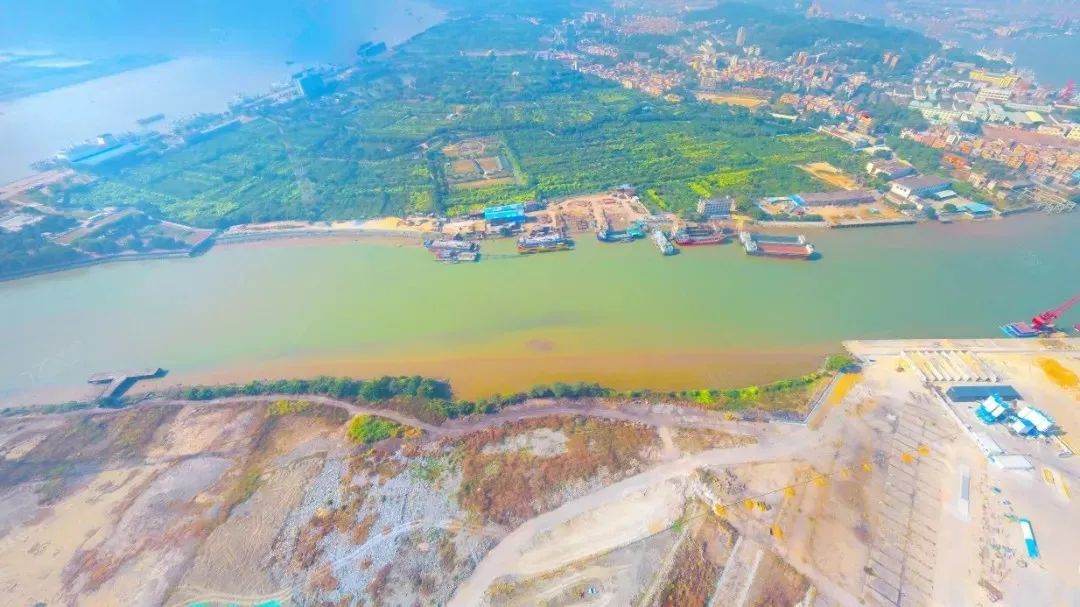 将建两座景观桥连接长洲岛与洪圣沙▼此前,在建的广州地铁7号线二期