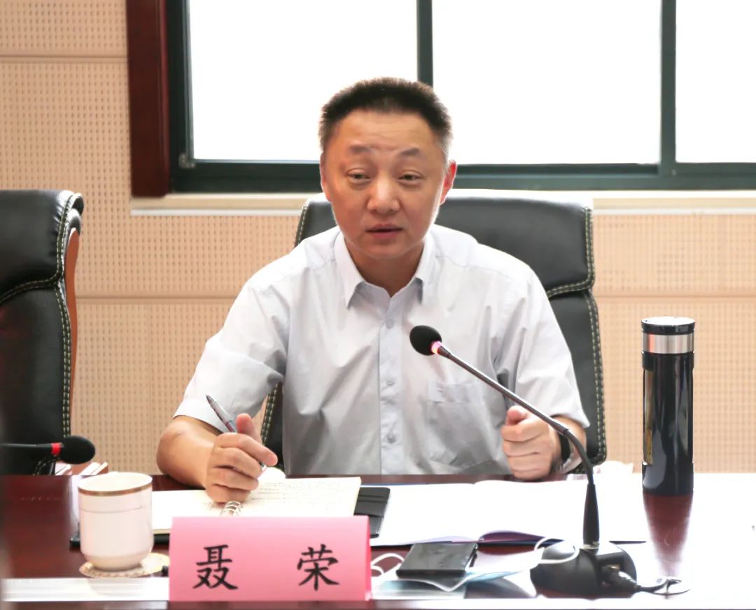 区委常委政法委书记聂荣调研望城区法院工作