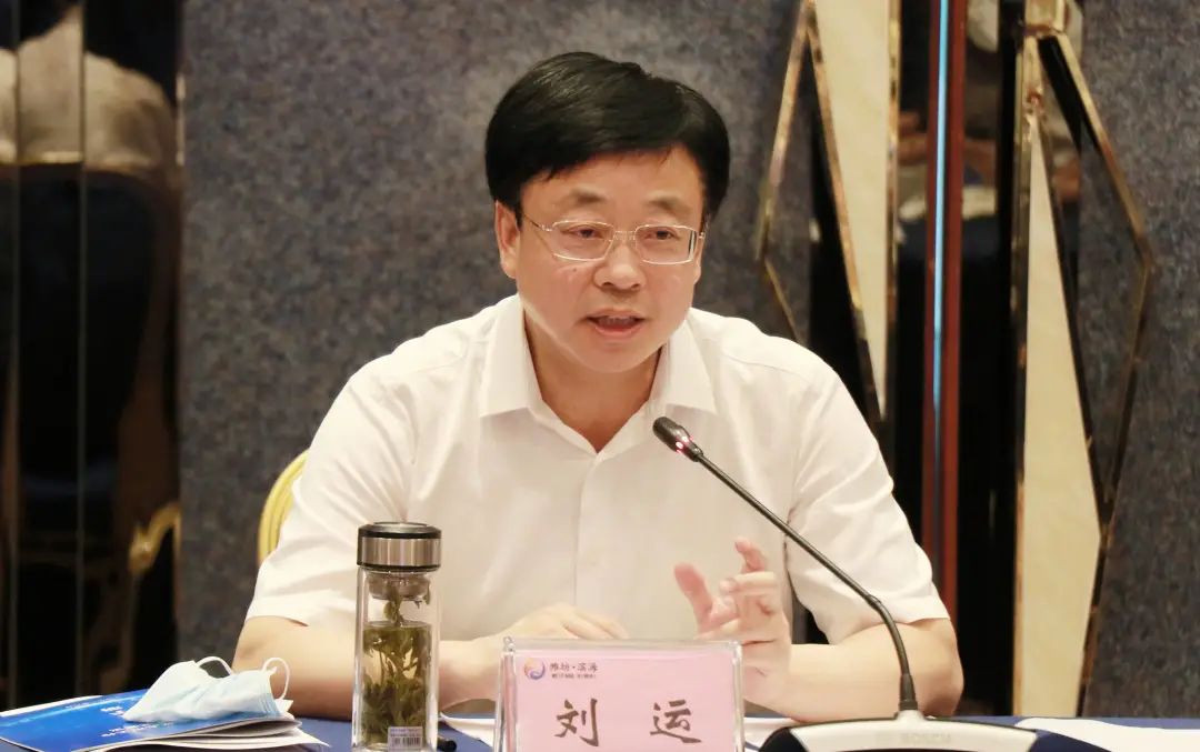 全市企业上市工作现场推进会议在滨海区召开