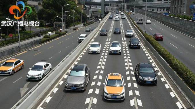 機場二通道等路段,也施劃了這種