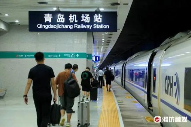 的潍坊人刘先生表示,从大的方面看交通更便利了,从周边到机场更畅通了