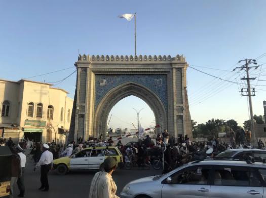 最新阿富汗总统将辞职塔利班组建临时过渡政府