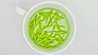 我国学者发现，喝绿茶或可预防和延缓老年痴呆