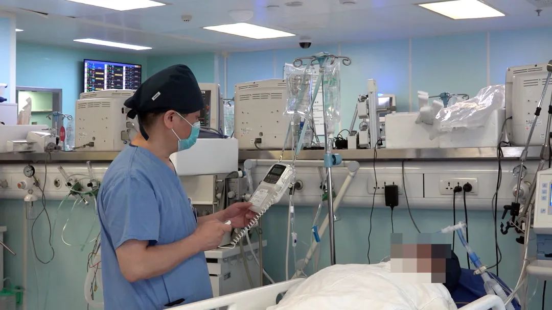 上海什么无影灯好【媒体报道】无影灯下的“幕后英雄”——《文汇报》“百年初心奋斗者”栏目专访上海市优秀共产党员、我院…_https://www.jmylbn.com_新闻资讯_第8张