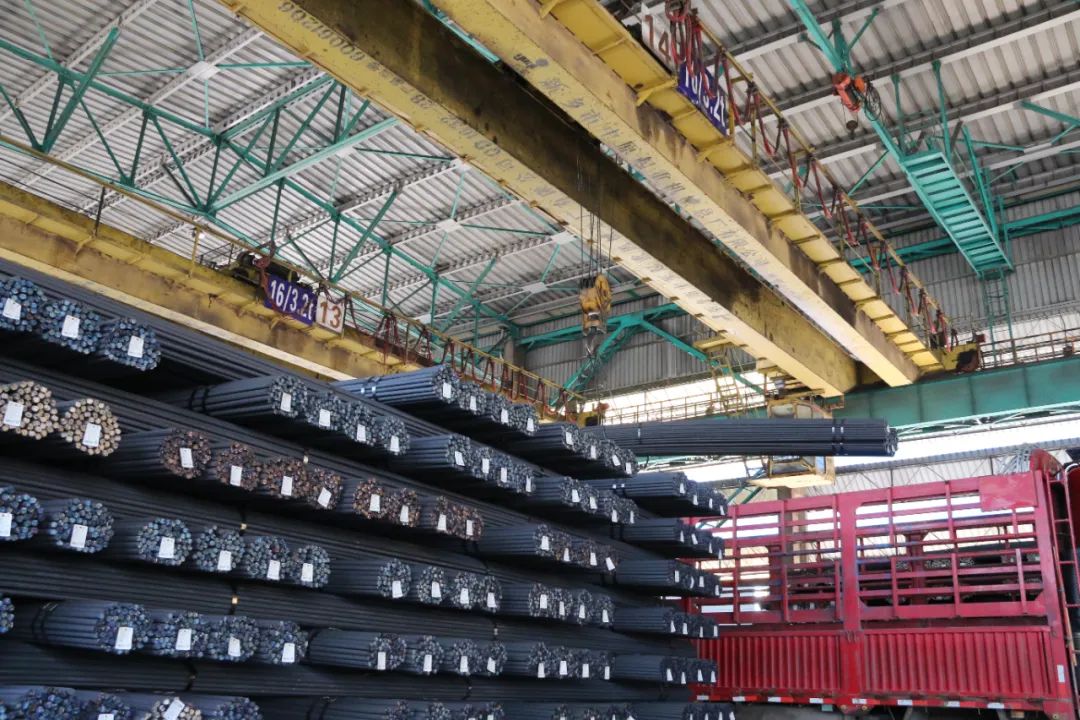 红钢钢材仓库 胡文 摄