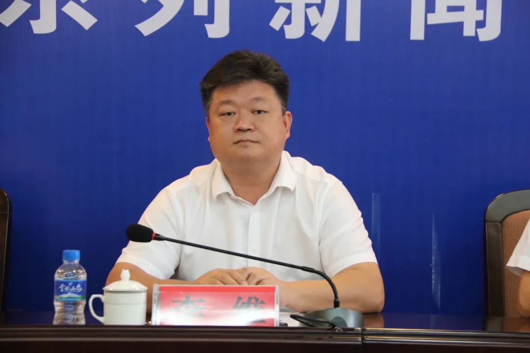 李维表示,元阳因梯田而盛,因梯田而名,更要依靠梯田走向未来,保护和