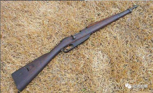 玉林一男子自制枪支藏在衣柜竟是为了做这事